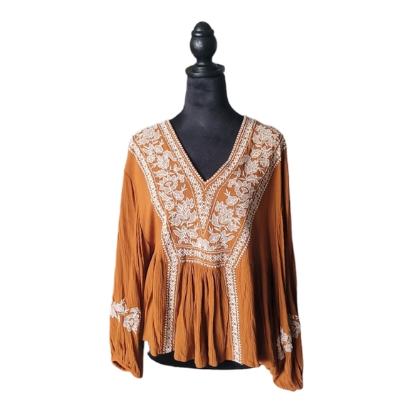 American Eagle Outfitters Tops - American Eagle NWOT BOHO Long Sleep Top